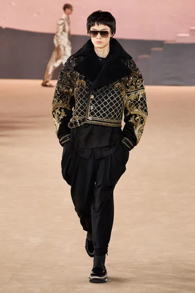 Look 68